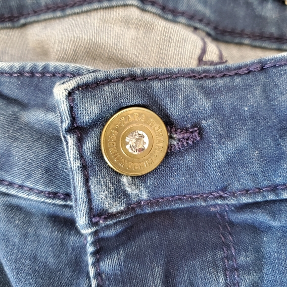 Zara Woman Slim Fit Lightly Distressed Jeans 12 - Picture 5 of 8